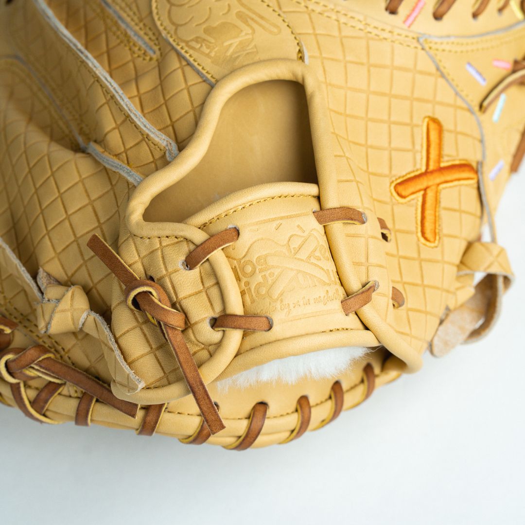 Peanut Butter Ice Cream • 33" • RHT • Catcher's Mitt Absolutely