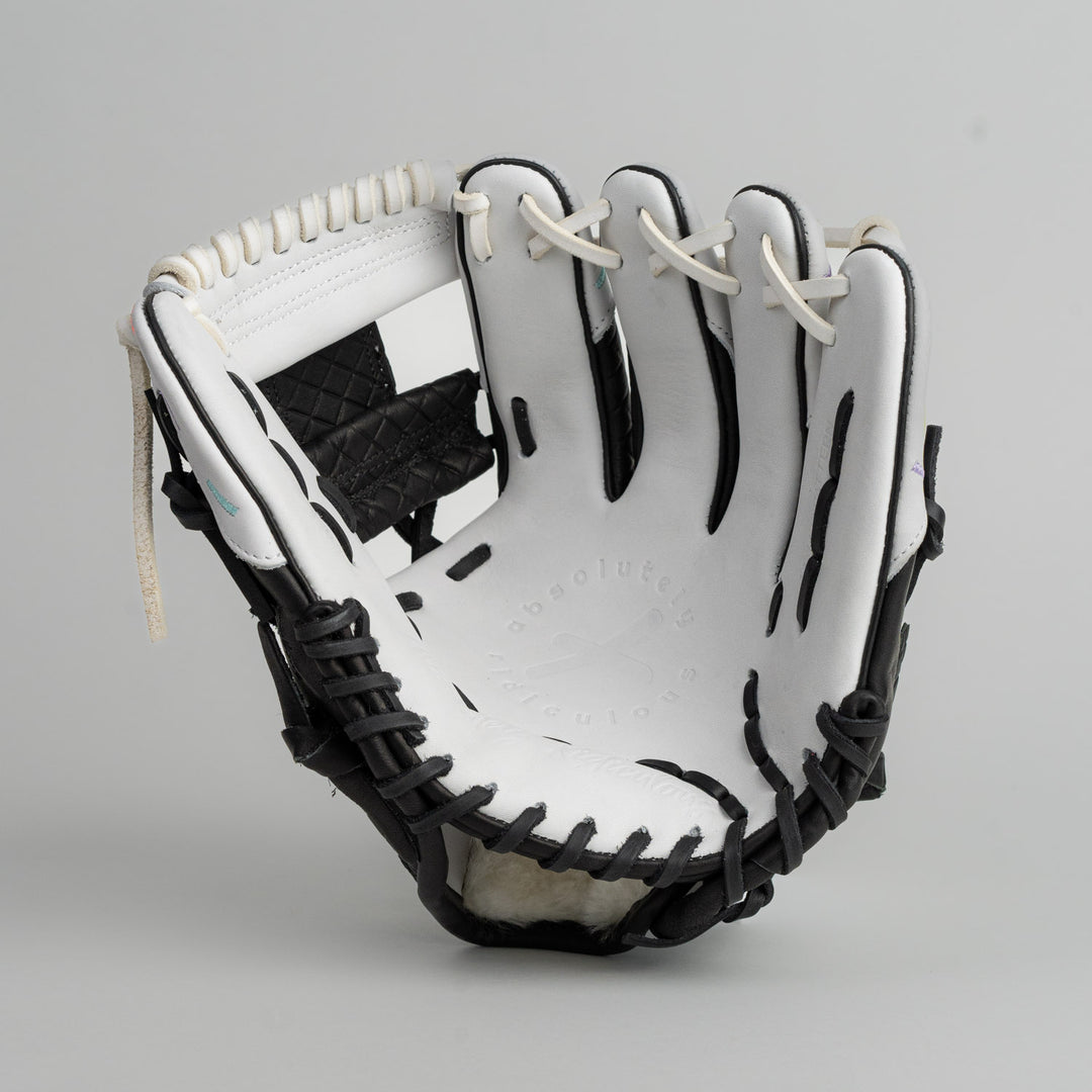 cookies & cream ice cream glove – Absolutely Ridiculous innovation