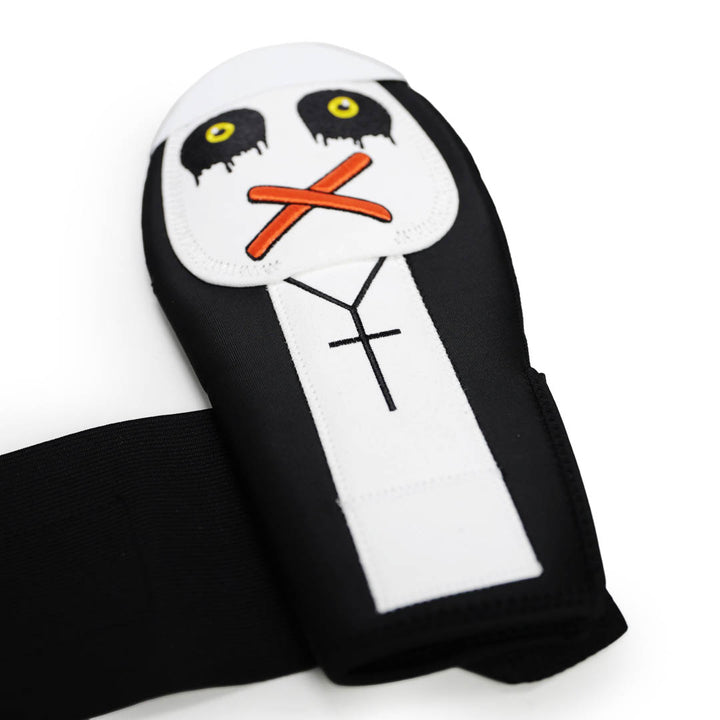 Translation missing: es.The Nun Sliding Mitt