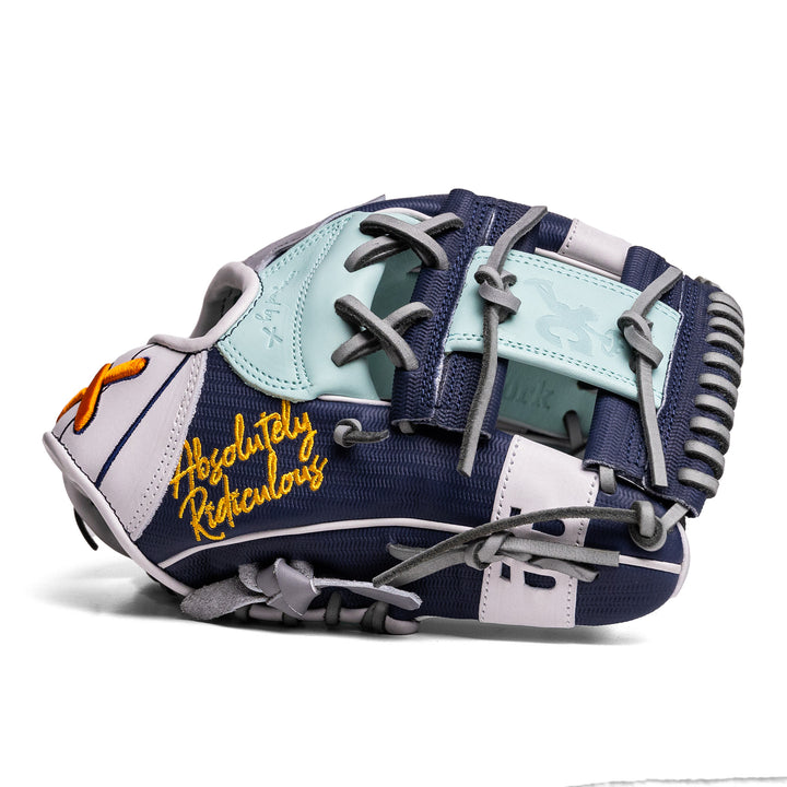 Translation missing: es.pinstripe glove (pre-order)