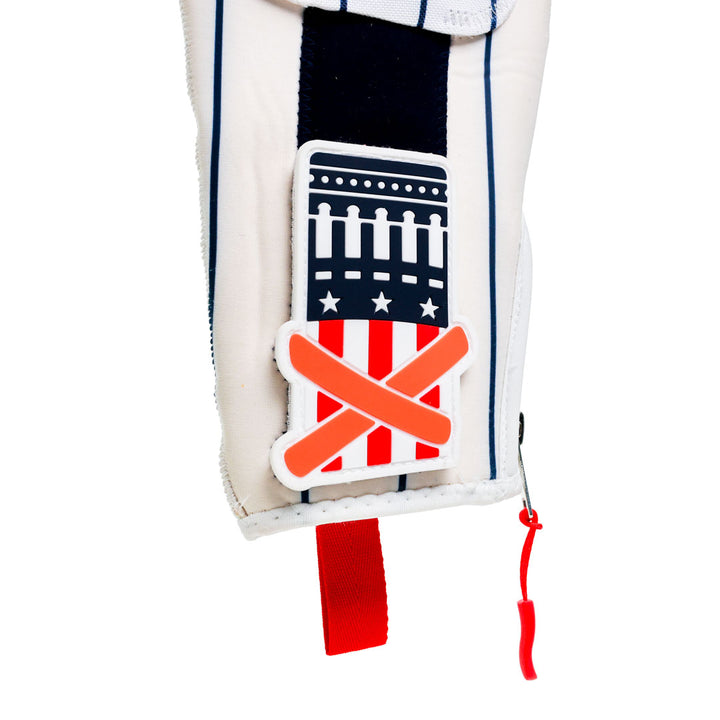 Translation missing: en.Pinstripe Hybrid Sliding Mitt