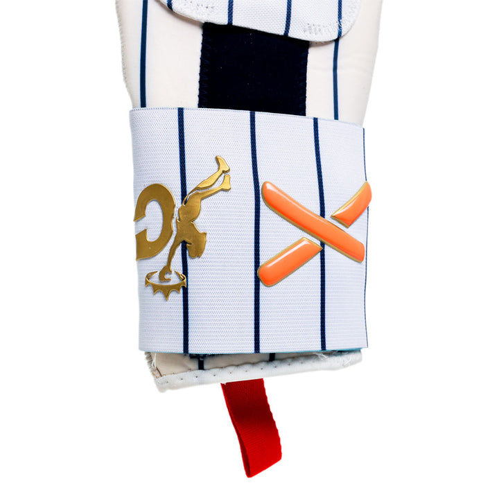 Translation missing: en.Pinstripe Hybrid Sliding Mitt