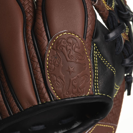 Saddle Softball Glove