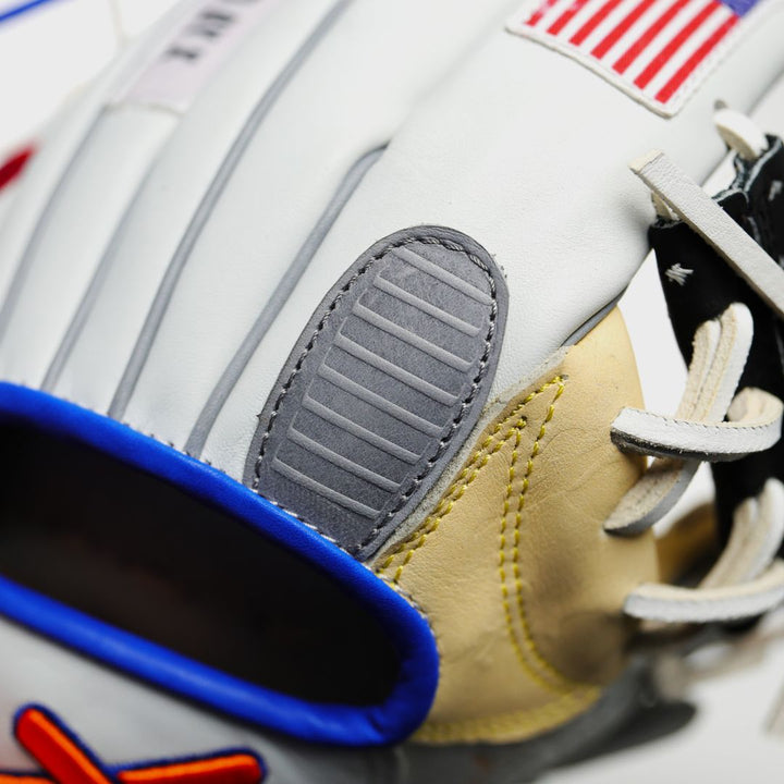 Translation missing: es.Apollo 11 Mission Glove | RARE Edition (169)