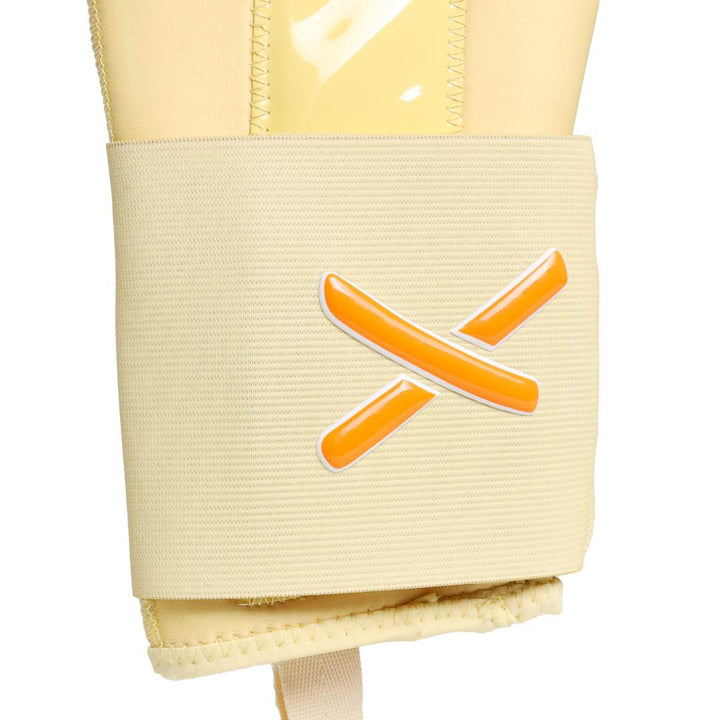 Translation missing: en.close up detailed view of the strap on the sliding mitt with the 'x' logo