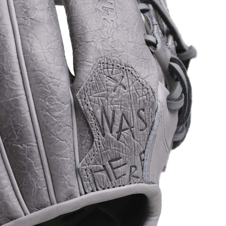 Translation missing: en.Cement Softball Glove