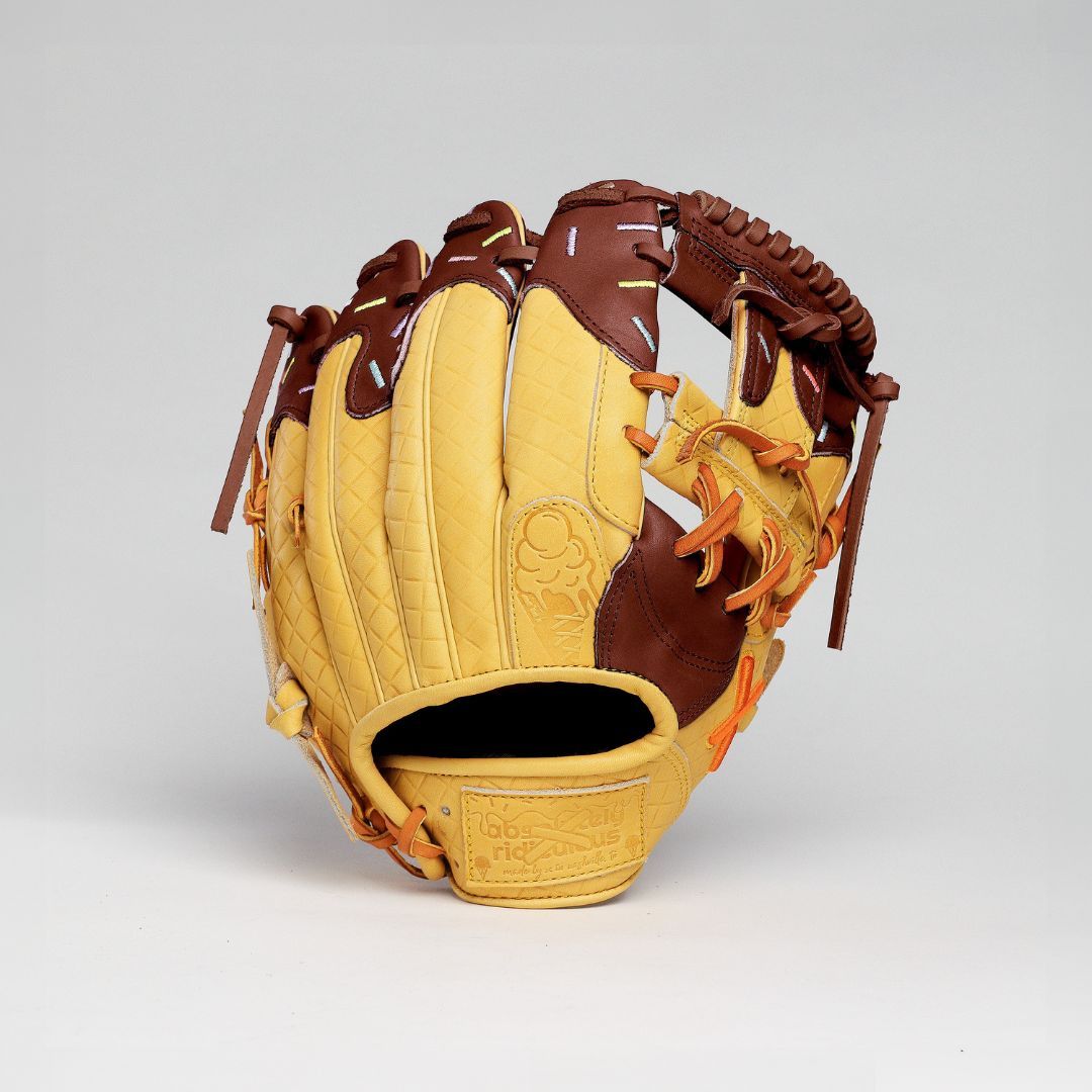 chocolate ice cream glove – Absolutely Ridiculous innovation for