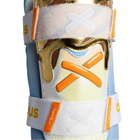 Golden Bruin Leg Guard