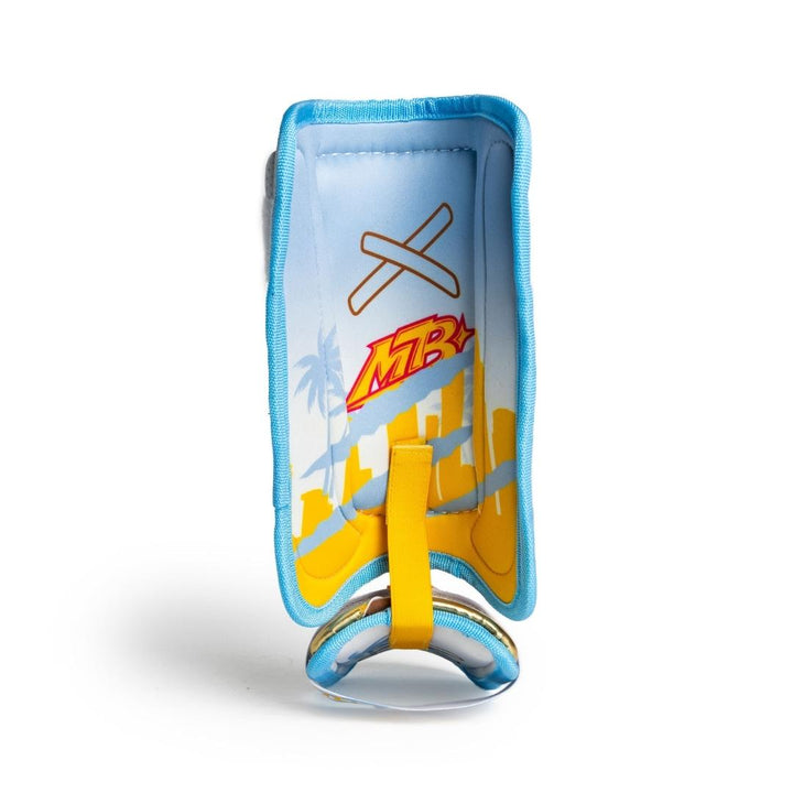 Translation missing: en.Golden Bruin Leg Guard