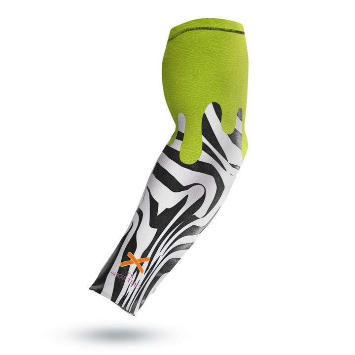 Translation missing: ja.It's Showtime Football Grip Sleeve
