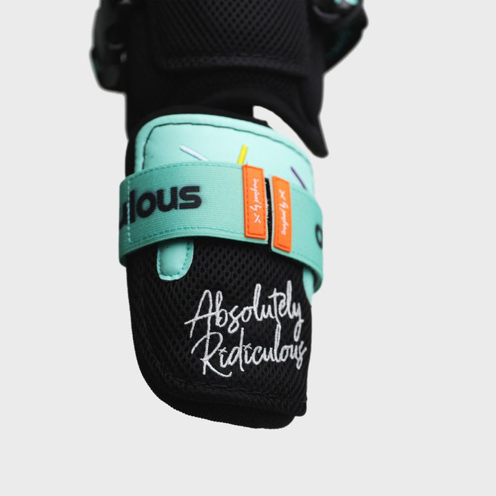 Translation missing: ja.Mint Blackout Ice Cream Leg Guard