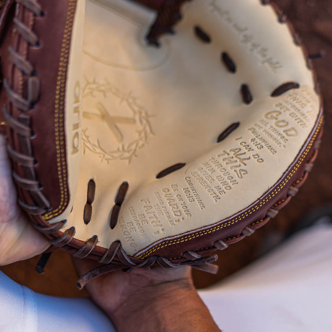 MAKE GLOVE NOT W.A.R.— Twins Jerseys. — Pulltab Sports